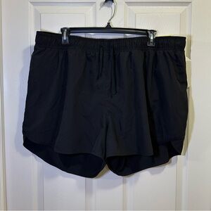 Old Navy active dolphin hem shorts black size 3X NWT